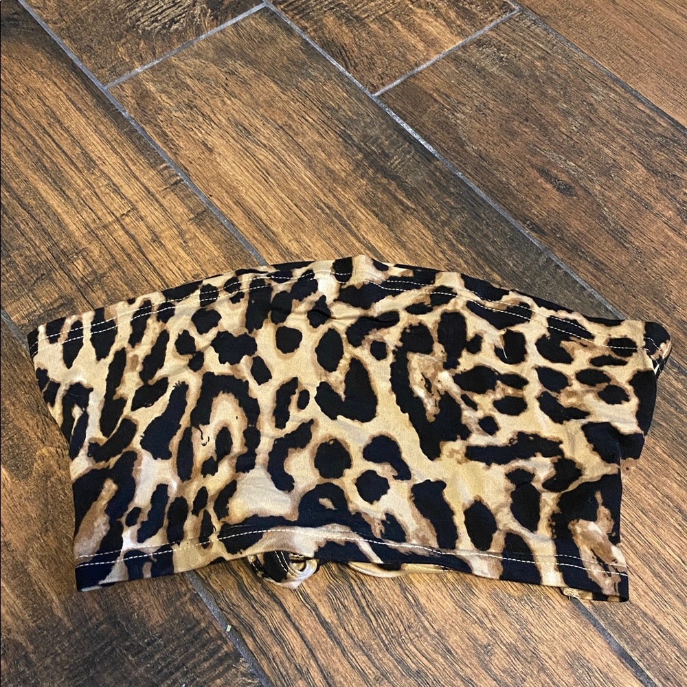 SHEIN Leopard Print Crop Top